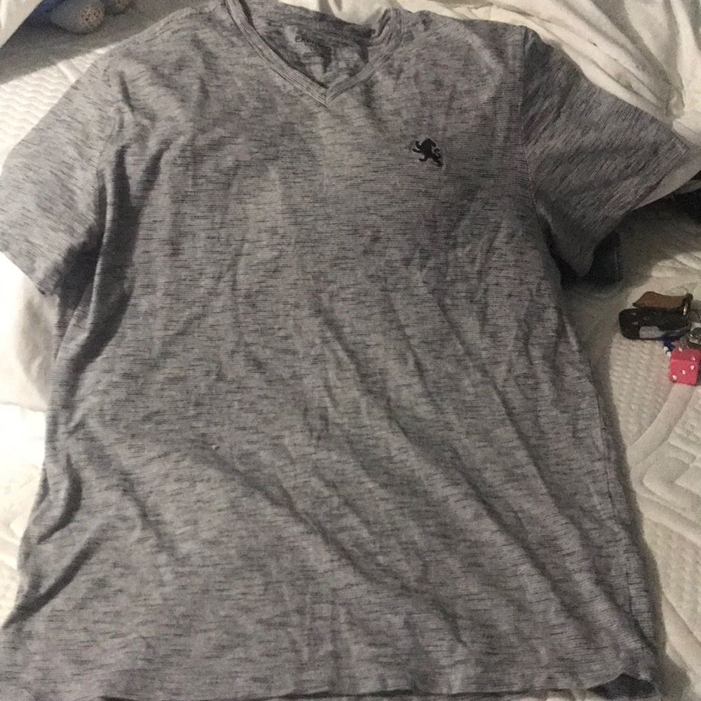 NWOT, MENS Express top, size L, very light.